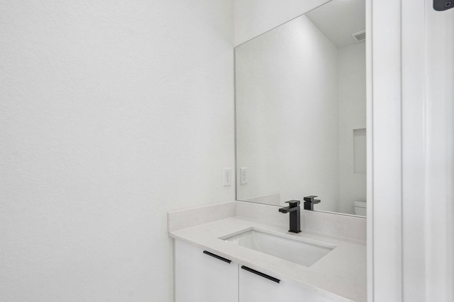 23-web-or-mls-W Broad Cir-S2404-023