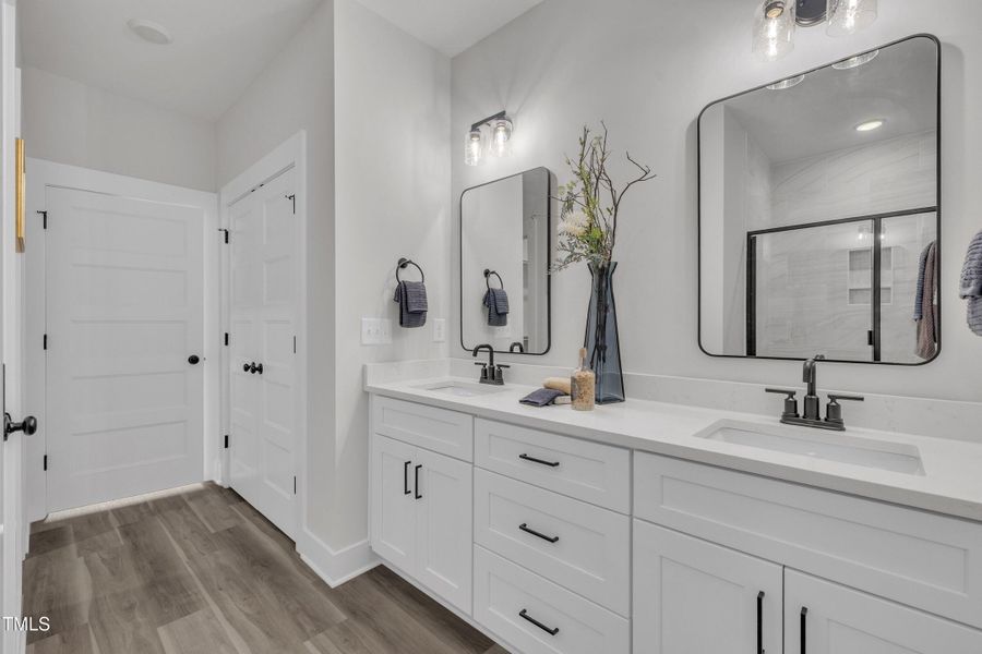 25-4518 Fairhaven Dr-22