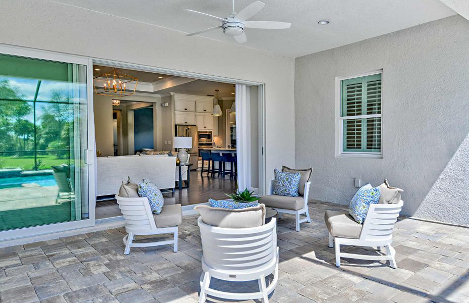 Exterior details and patio area of a home in Avelina, Venice (Image 27).