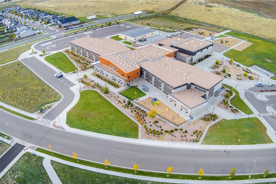 Community amenities in , Aurora (Image 25).