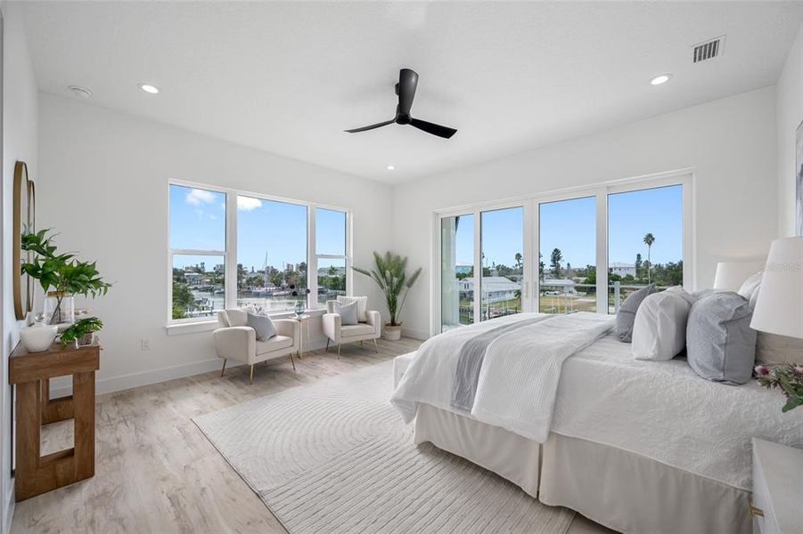Furnished interior view inside a new home in , Madeira Beach (Image 34).