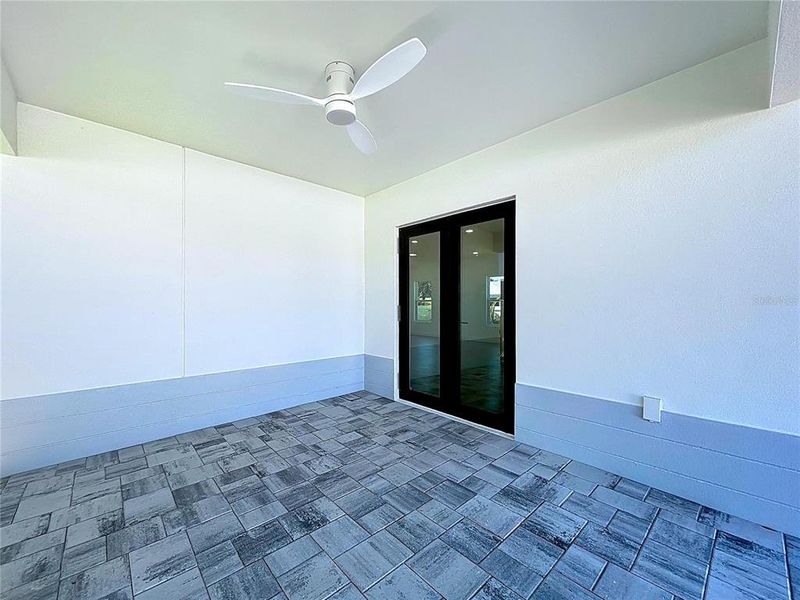 Spacious, unfurnished interior of a new home in , St. Petersburg (Image 55). Spacious, unfurnished interior of a new home in , St. Petersburg (Image 55).