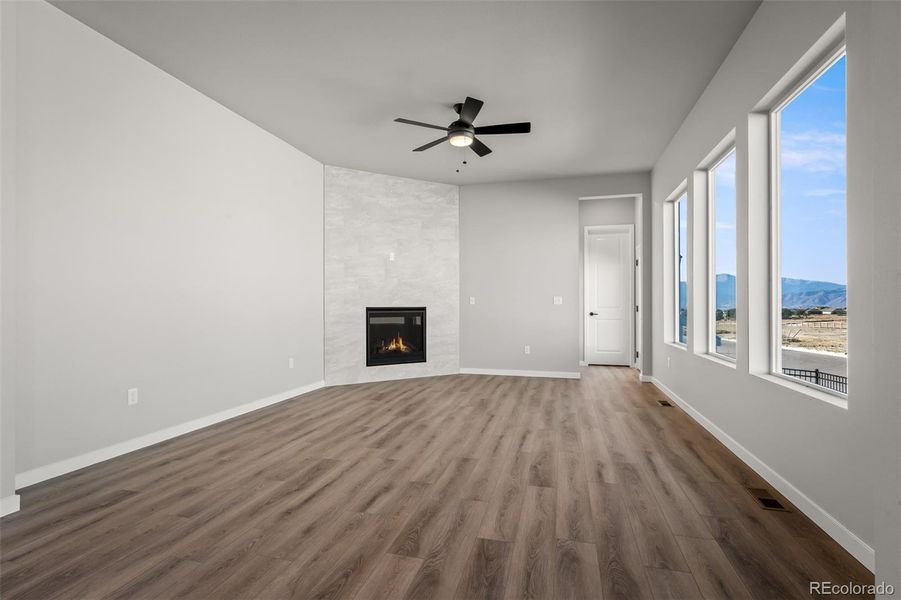 Spacious, unfurnished interior of a new home in Revel Crossing at Wolf Ranch – The Outlook Collection, Colorado Springs (Image 36).