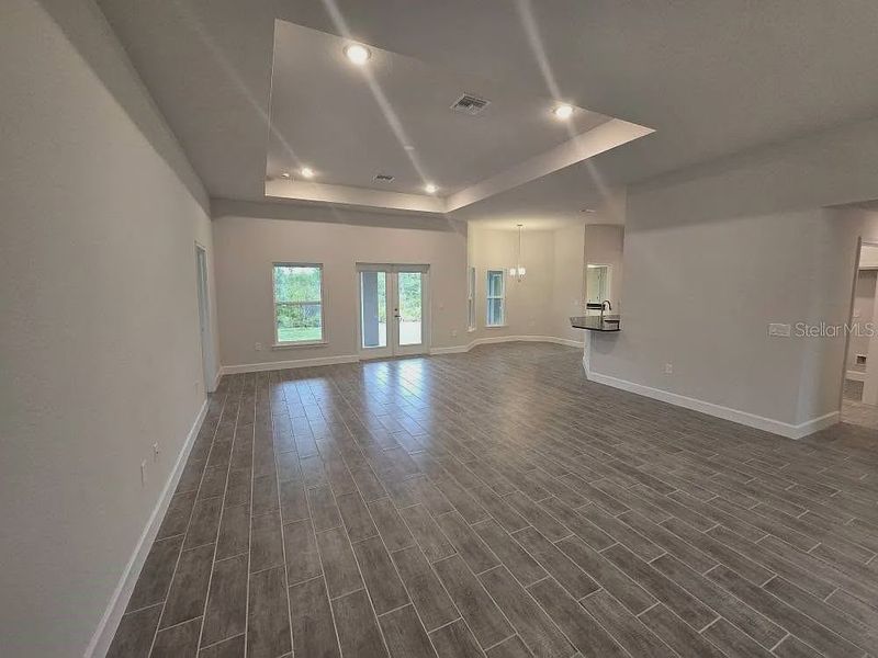 Spacious, unfurnished interior of a new home in South Gulf Cove, Port Charlotte (Image 13).