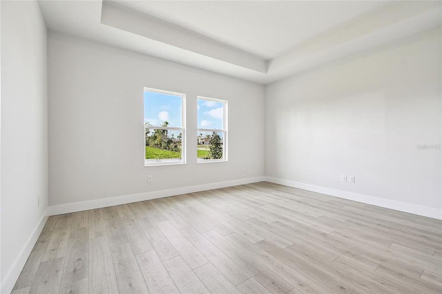 Spacious, unfurnished interior of a new home in Waterset Tradition Series, Apollo Beach (Image 30). Spacious, unfurnished interior of a new home in Waterset Tradition Series, Apollo Beach (Image 30).