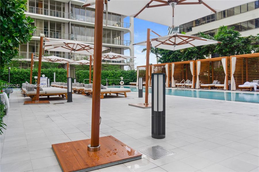 Community amenities in , Miami (Image 43).