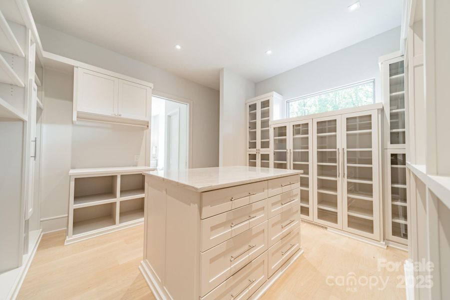 Image 46 of a home in .