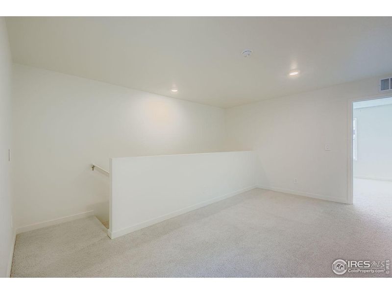 Spacious, unfurnished interior of a new home in , Johnstown (Image 19).