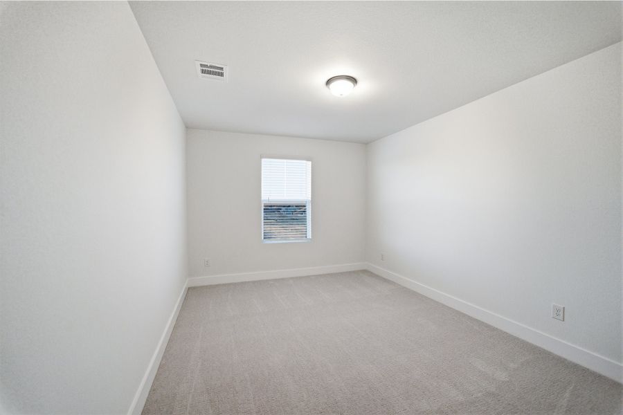 Spacious, unfurnished interior of a new home in Hunters Glen, Jarrell (Image 53).