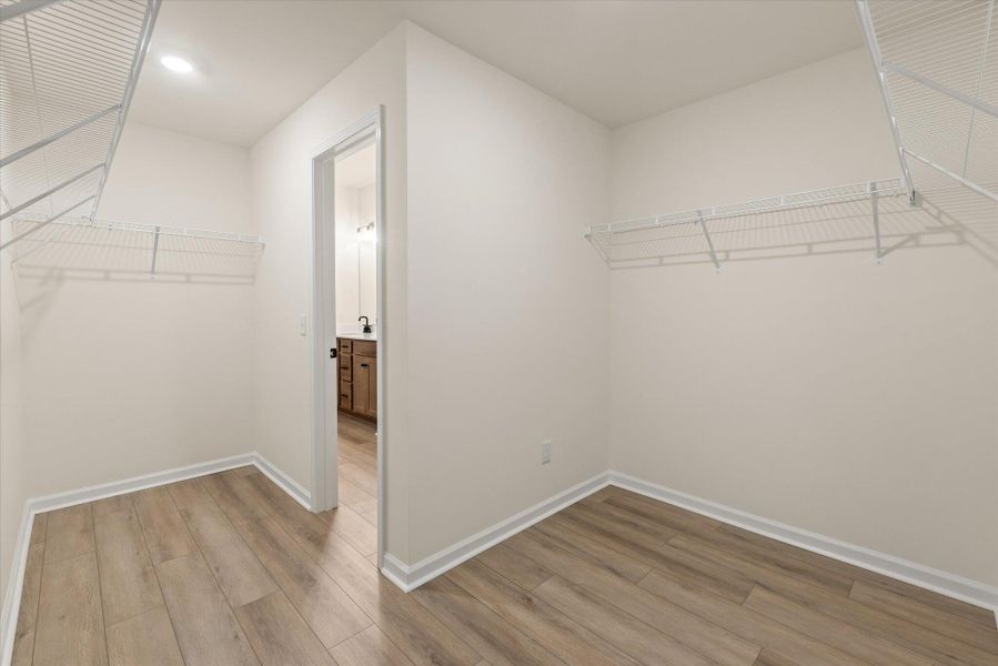 Spacious, unfurnished interior of a new home in Oakley Pointe, Moncks Corner (Image 38).