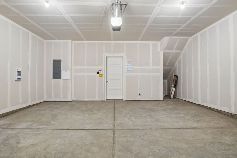 Spacious, unfurnished interior of a new home in Liberty Draw, Evans (Image 14).