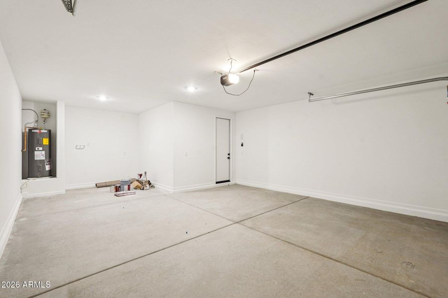 42-web-or-mls-S 95th Dr-S0904-042