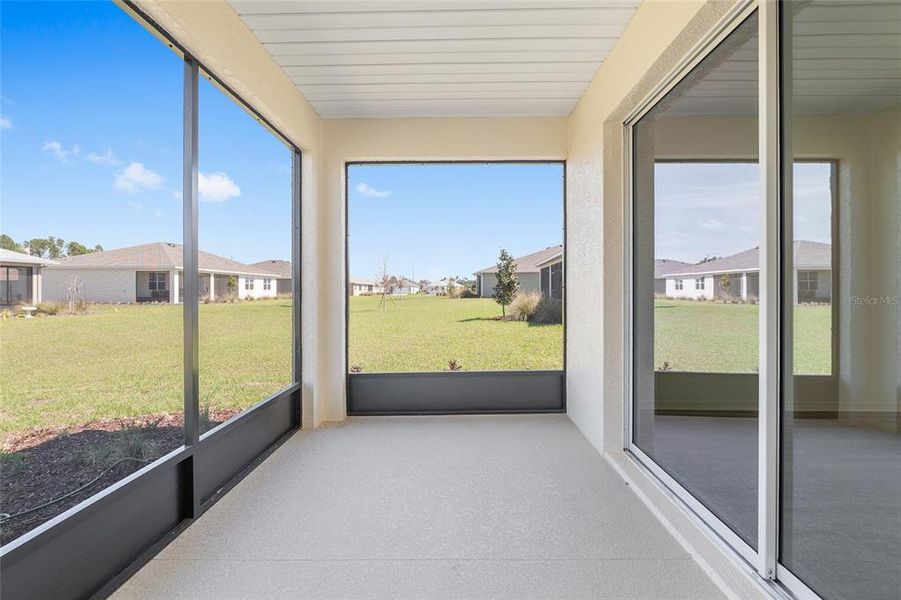 Exterior details and patio area of a home in , Ocala (Image 30).
