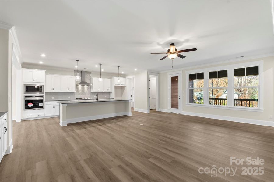 Spacious, unfurnished interior of a new home in Riverwalk, Rock Hill (Image 14).