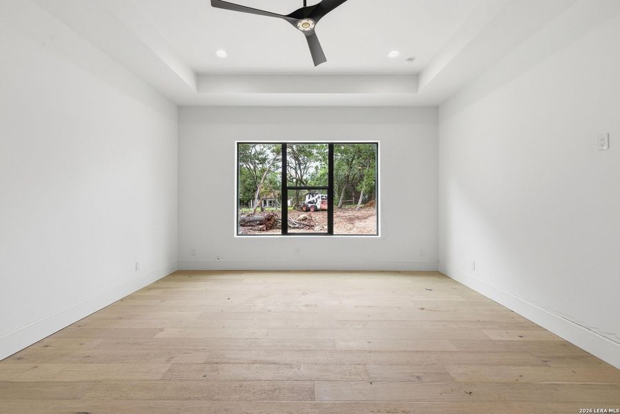 Spacious, unfurnished interior of a new home in , Boerne (Image 27).