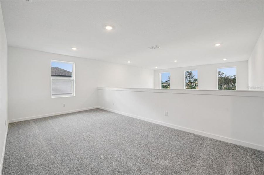 Spacious, unfurnished interior of a new home in Northlake Traditional, Winter Garden (Image 33). Spacious, unfurnished interior of a new home in Northlake Traditional, Winter Garden (Image 33).