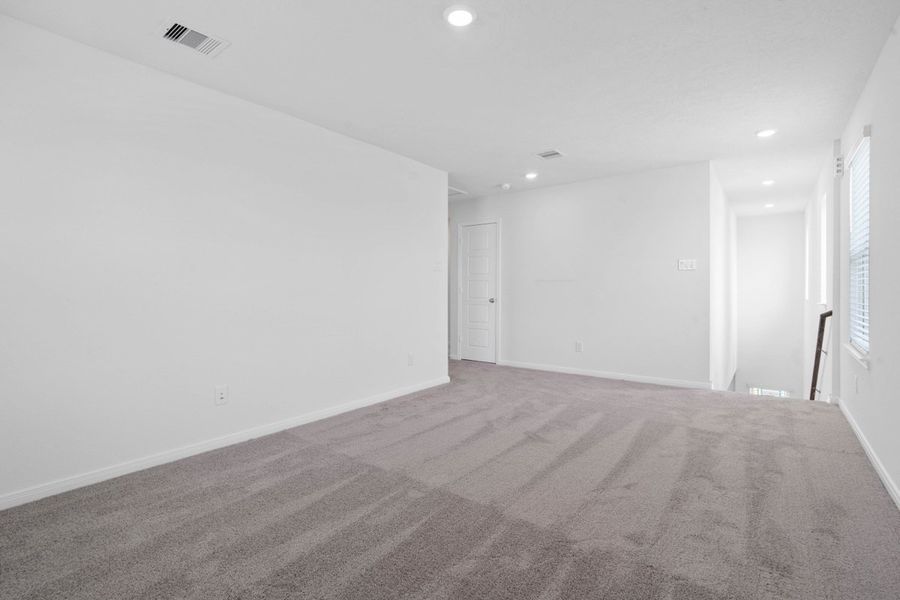Spacious, unfurnished interior of a new home in Saddlebrook Trails, Beasley (Image 27). Spacious, unfurnished interior of a new home in Saddlebrook Trails, Beasley (Image 27).