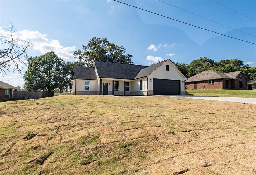Exterior details and patio area of a home in , Lindale (Image 4). Exterior details and patio area of a home in , Lindale (Image 4).