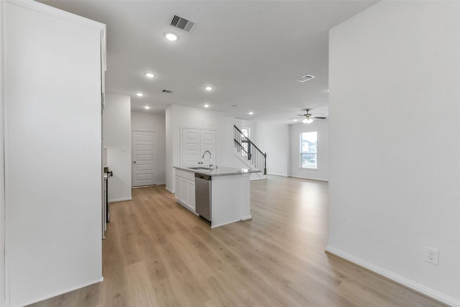 Image 36 of a home in .