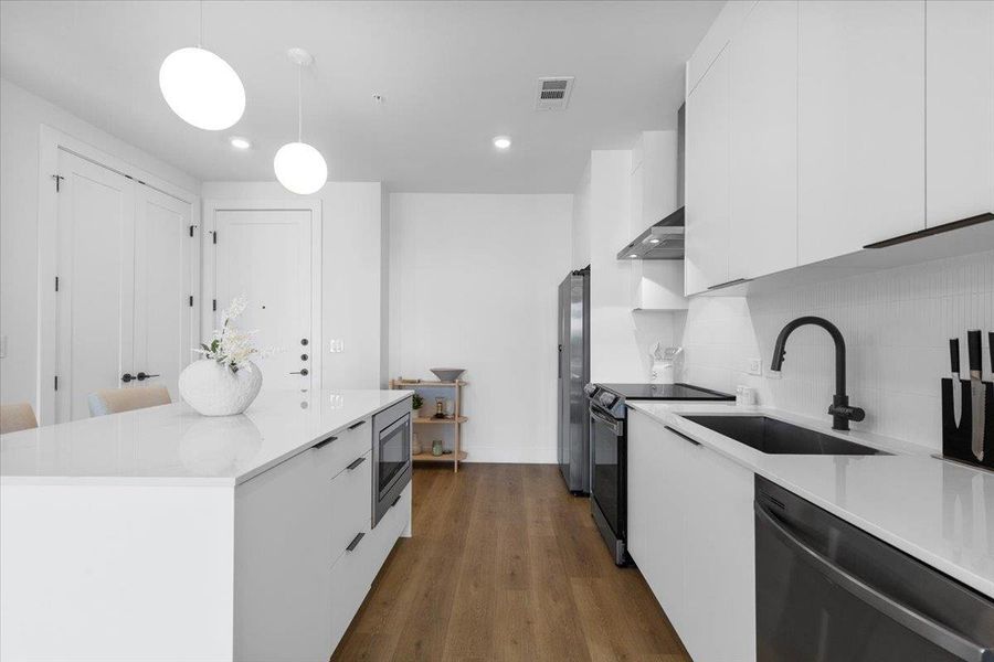 Furnished interior view inside a new home in , Austin (Image 8).