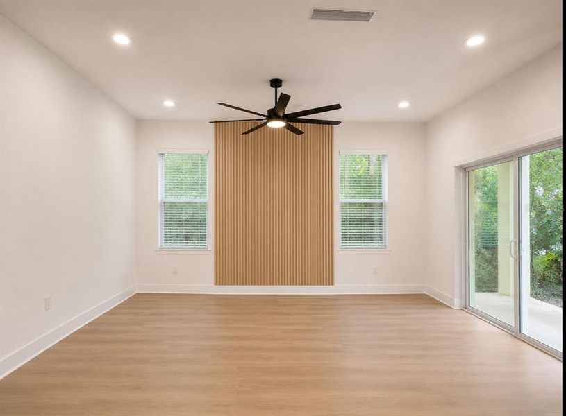 Spacious, unfurnished interior of a new home in , Brooksville (Image 10).