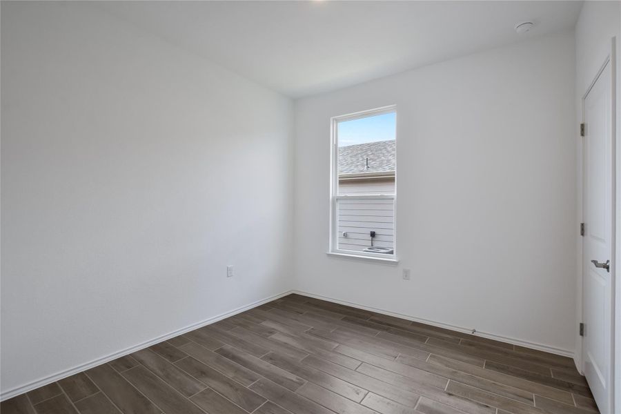 Spacious, unfurnished interior of a new home in Sun City Texas, Georgetown (Image 28).