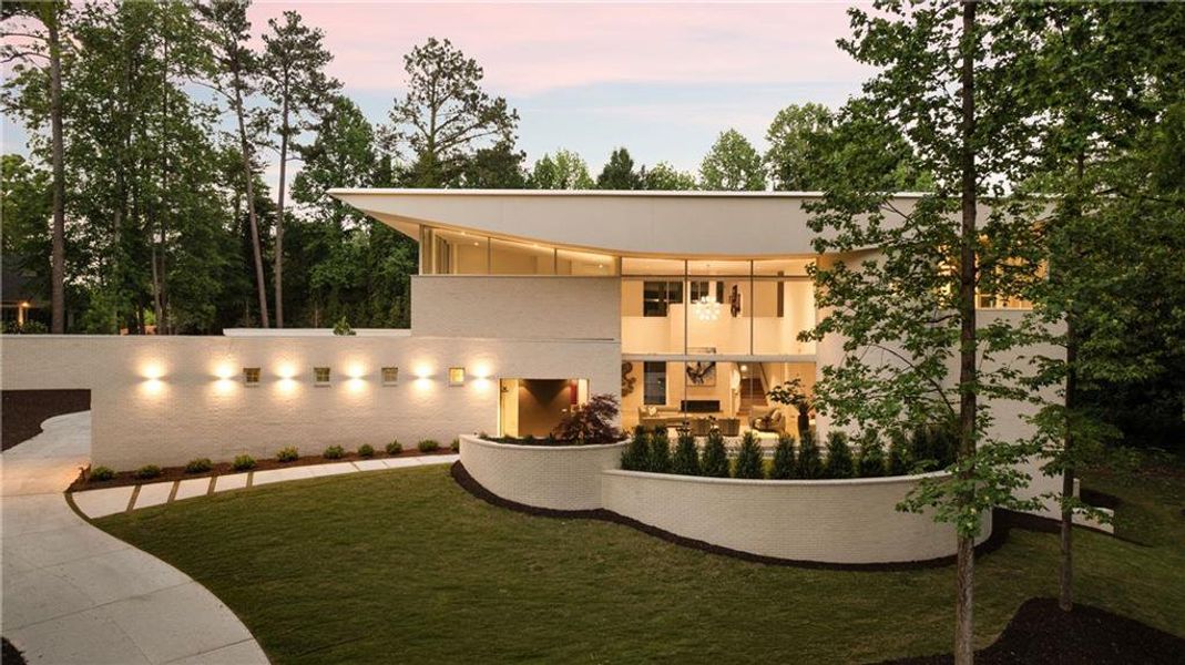 Exterior details and patio area of a home in , Atlanta (Image 28).