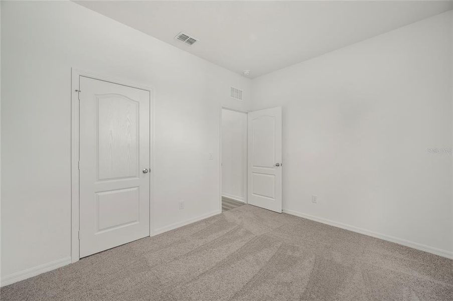 Spacious, unfurnished interior of a new home in Poinciana, Poinciana (Image 17).