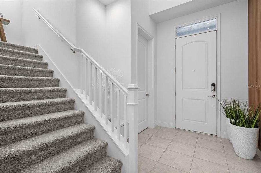 Spacious, unfurnished interior of a new home in , Orlando (Image 20).