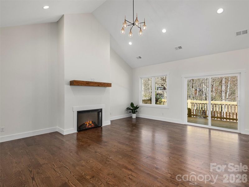 Spacious, unfurnished interior of a new home in , Hendersonville (Image 13).