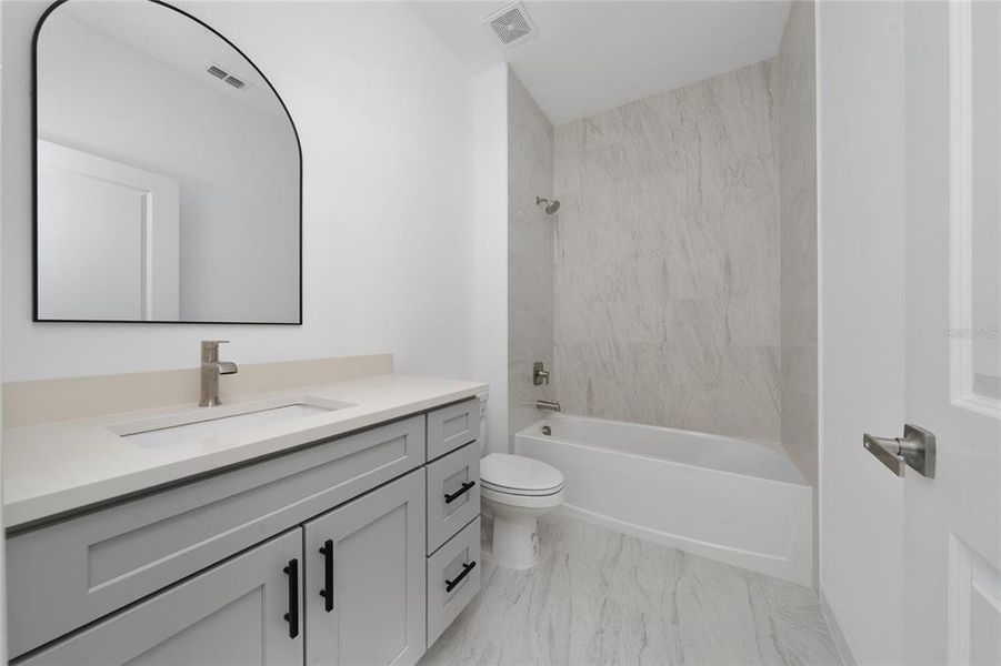 Furnished interior view inside a new home in , Orlando (Image 8).