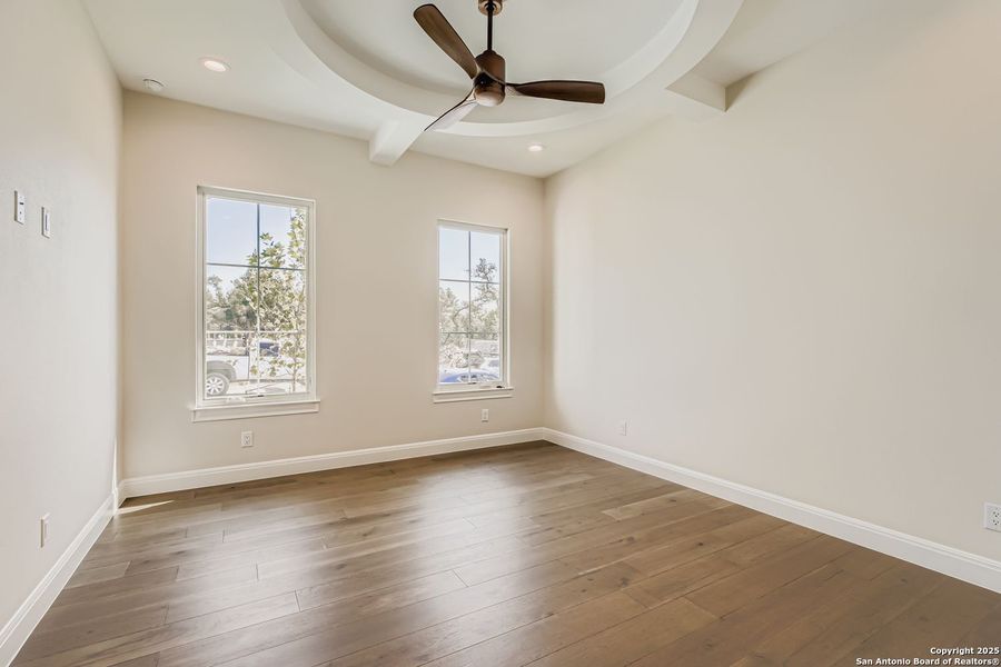 Spacious, unfurnished interior of a new home in The Bluff At The Dominion, San Antonio (Image 20).