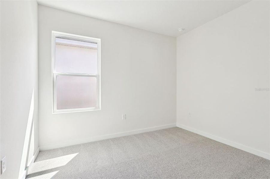 Spacious, unfurnished interior of a new home in Hamilton Bluff, Haines City (Image 34).