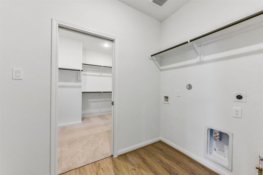 Spacious, unfurnished interior of a new home in Encino Estates, Dayton (Image 23). Spacious, unfurnished interior of a new home in Encino Estates, Dayton (Image 23).