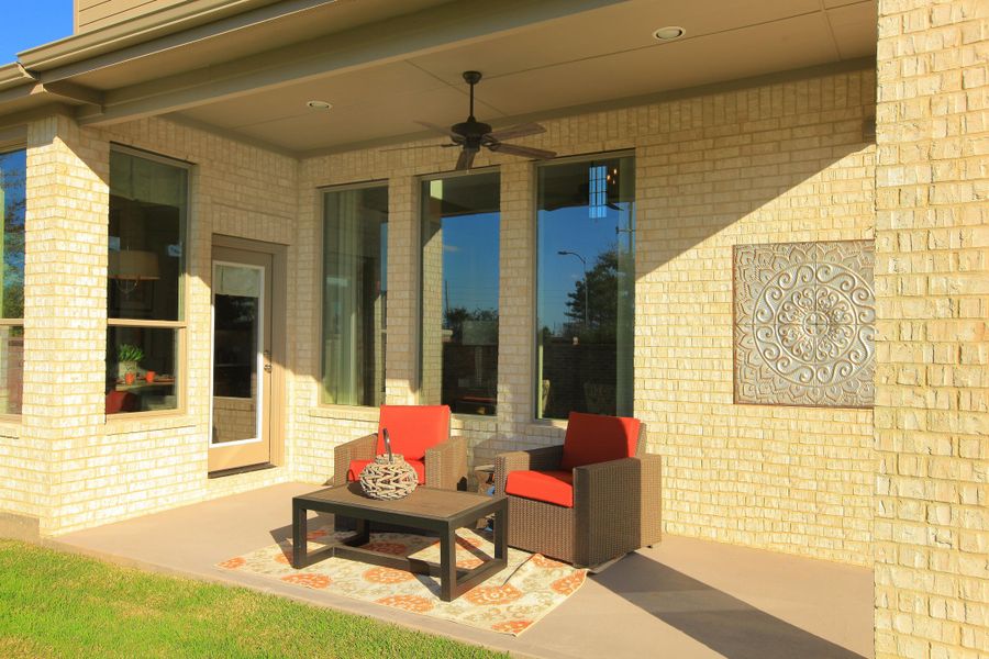 The Deerfield II Outdoor Living Area