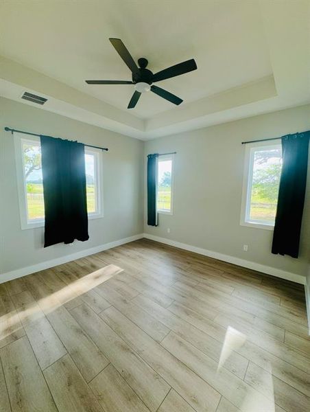 Spacious, unfurnished interior of a new home in , Van (Image 19). Spacious, unfurnished interior of a new home in , Van (Image 19).