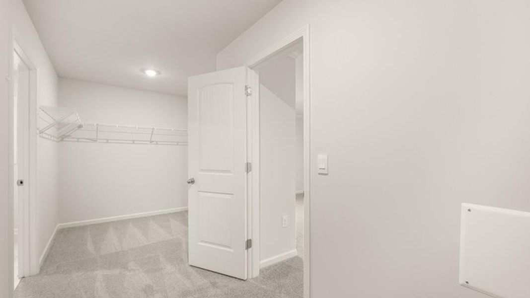 Spacious, unfurnished interior of a new home in Thalley Creek Estates, Cumming (Image 14).