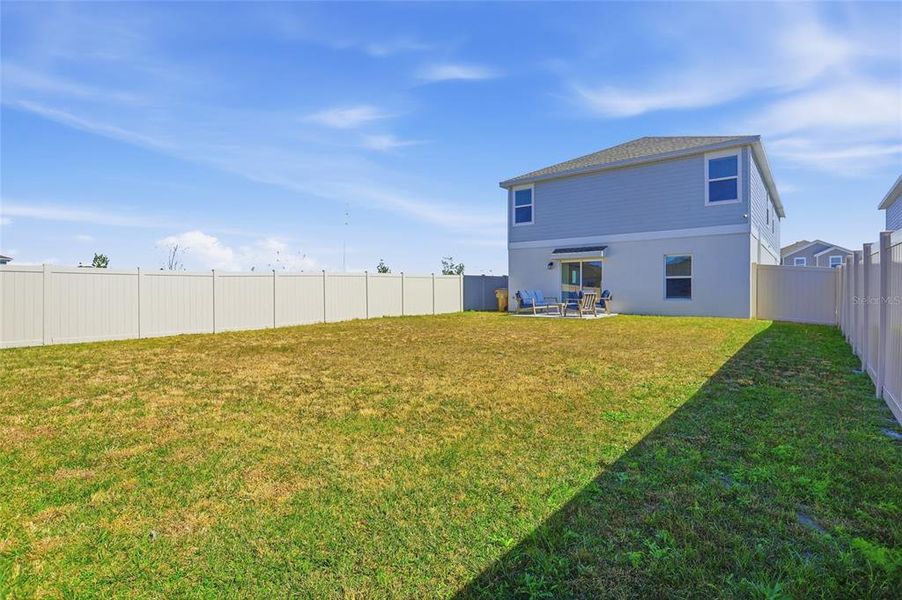 Exterior details and patio area of a home in Westview, Kissimmee (Image 24).