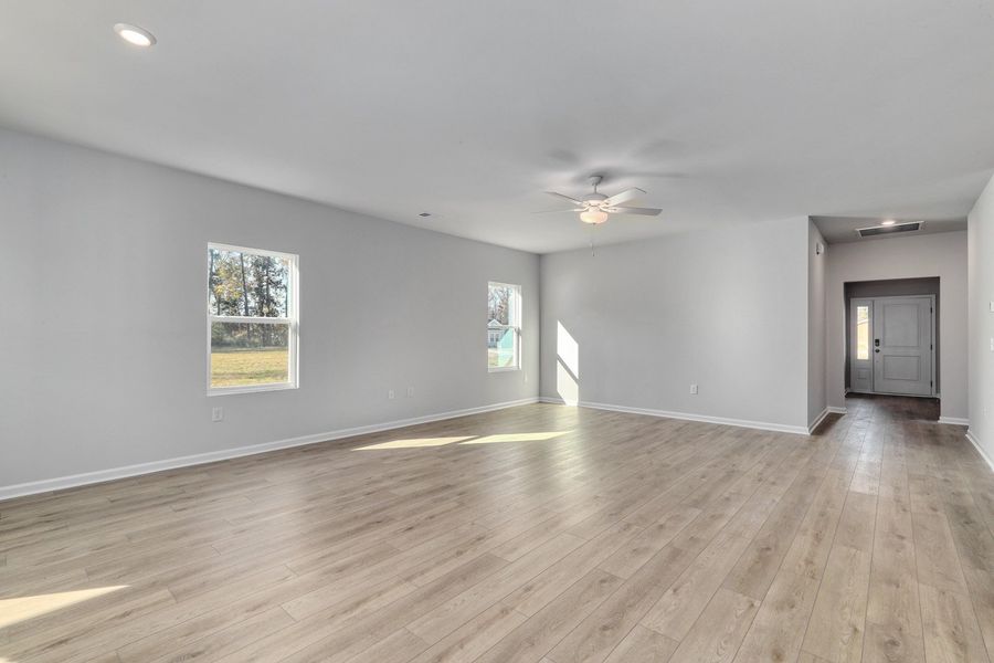 Spacious, unfurnished interior of a new home in Jordan Grove, Conway (Image 18).