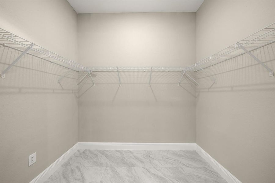 interior - master closet 1