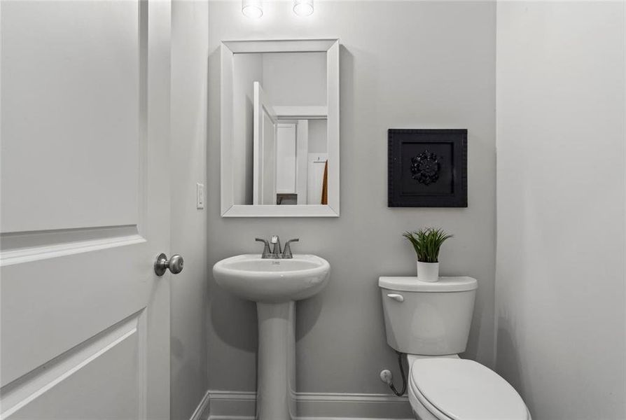 Furnished interior view inside a new home in , Dallas (Image 27).