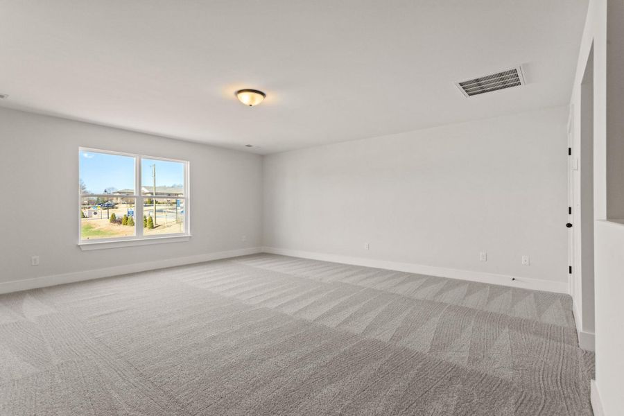 Spacious, unfurnished interior of a new home in Founders Club, Moore (Image 28).