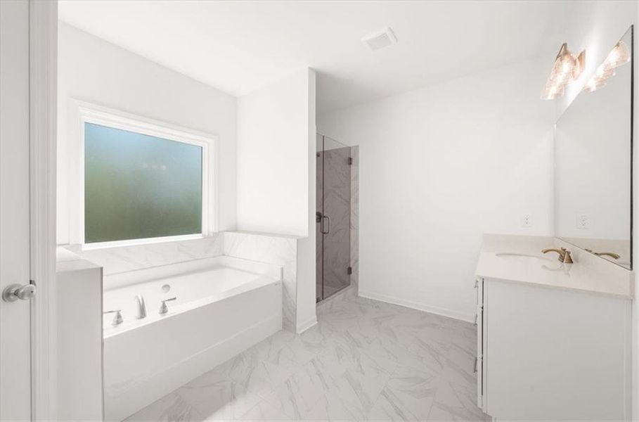 Furnished interior view inside a new home in , Gainesville (Image 14).