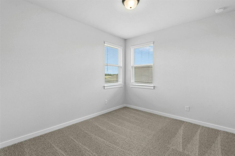 Spacious, unfurnished interior of a new home in East View Farms, Georgetown (Image 18).