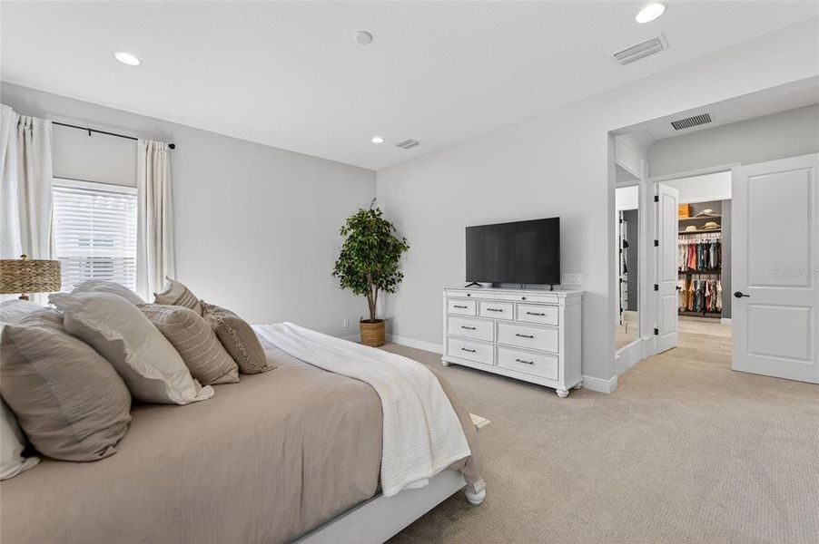 Furnished interior view inside a new home in Creek Ridge Preserve, Lithia (Image 15). Furnished interior view inside a new home in Creek Ridge Preserve, Lithia (Image 15).