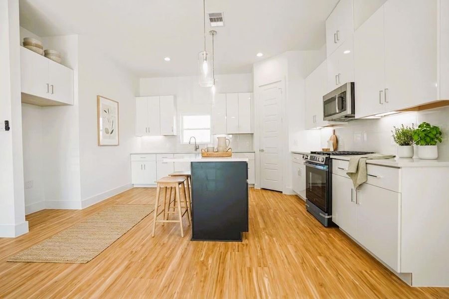 Furnished interior view inside a new home in , Houston (Image 10).