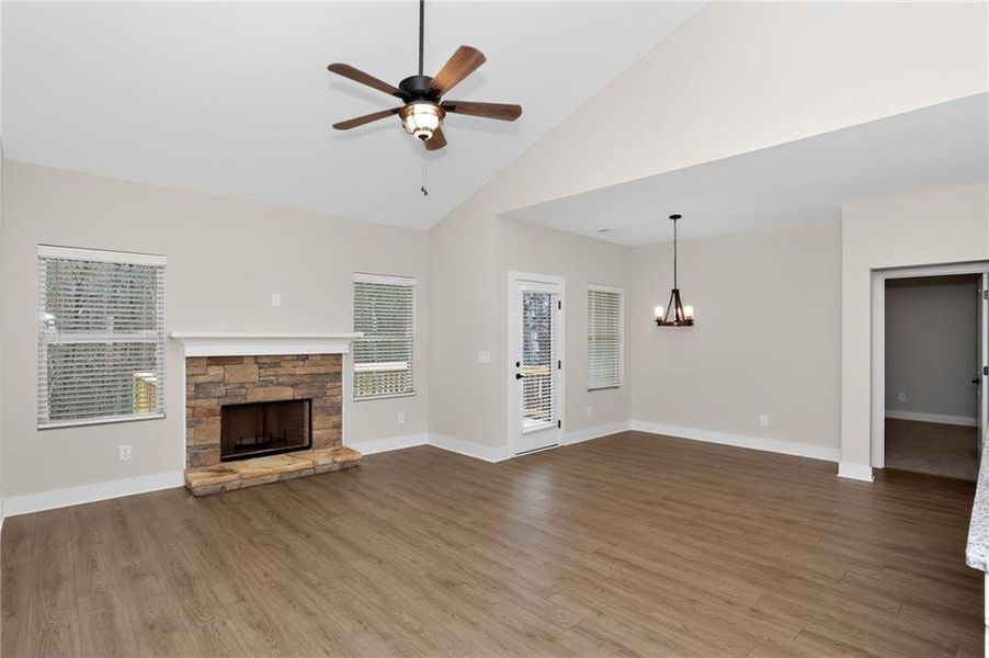 Spacious, unfurnished interior of a new home in , Dawsonville (Image 16).