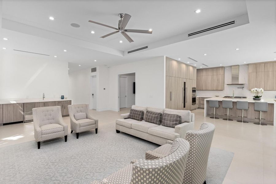 Furnished interior view inside a new home in , Boca Raton (Image 33). Furnished interior view inside a new home in , Boca Raton (Image 33).