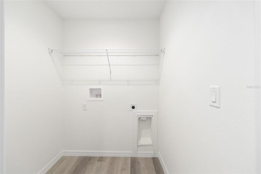 Spacious, unfurnished interior of a new home in , Ocala (Image 22).