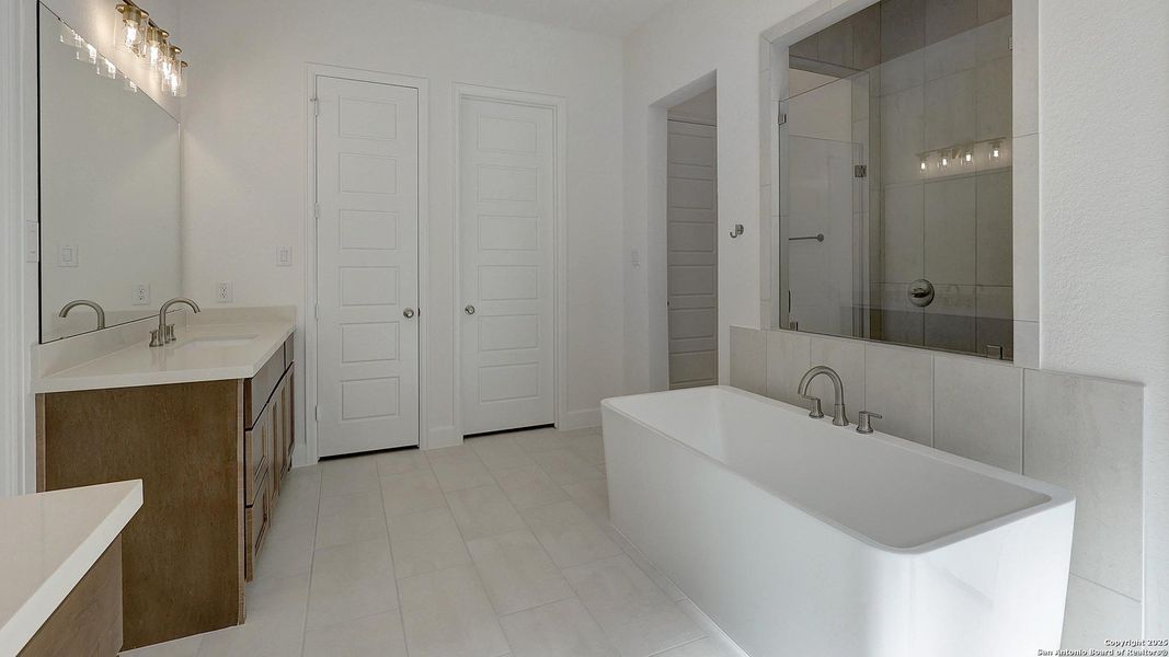 Furnished interior view inside a new home in Ranches At Creekside 55', Boerne (Image 12). Furnished interior view inside a new home in Ranches At Creekside 55', Boerne (Image 12).